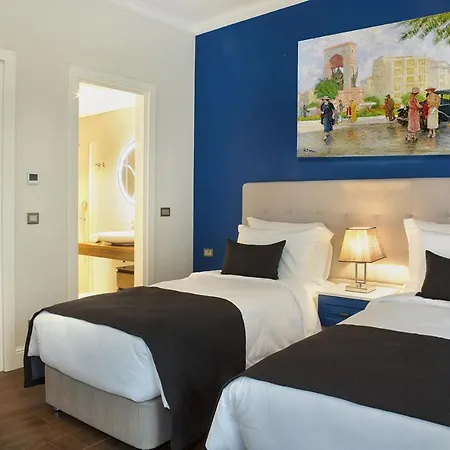 Garlon Hotel