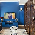Garlon Hotel