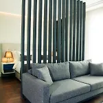 Garlon Hotel