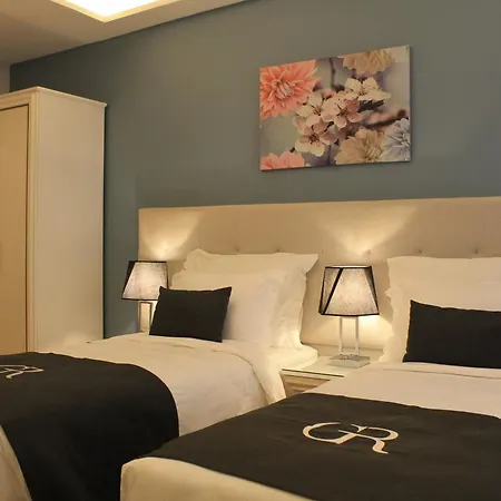 Garlon Hotel
