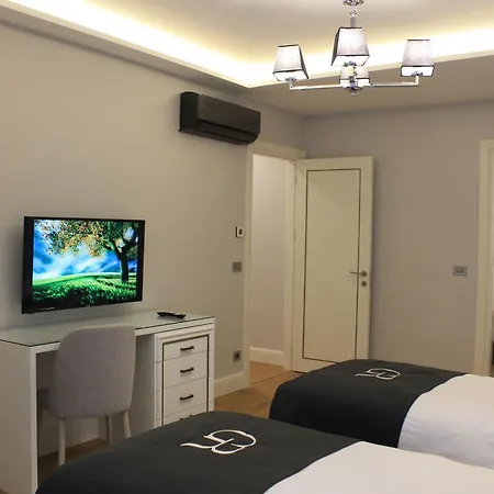 Garlon Hotel