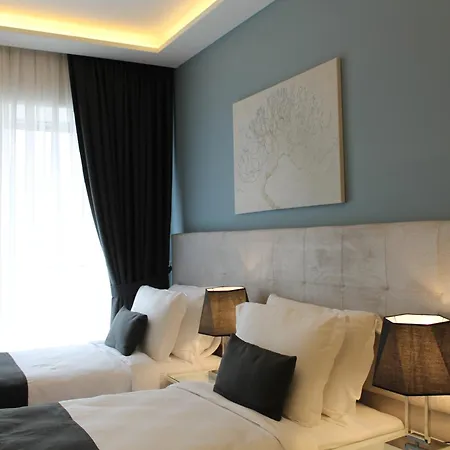 Garlon Hotel 5*